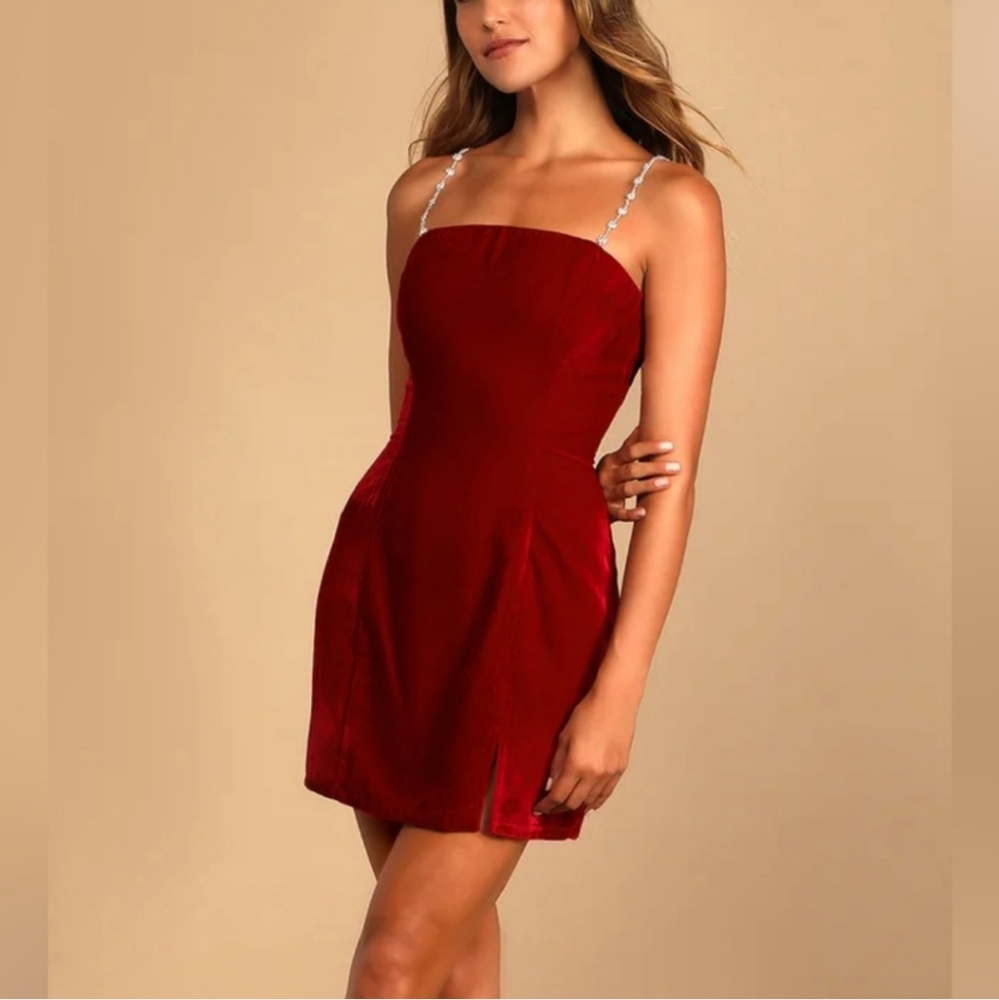 Lulus Loaded w/ Luxe Wine Red Velvet Bodycon Mini Dress w Rhinestone Straps Sz-M